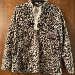 Leopard pullover with pockets